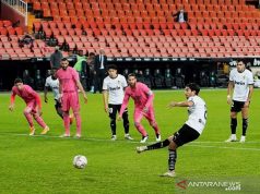 Tiga Penalti dan Gol Bunuh Diri Buat Real Madrid Takluk di Valencia