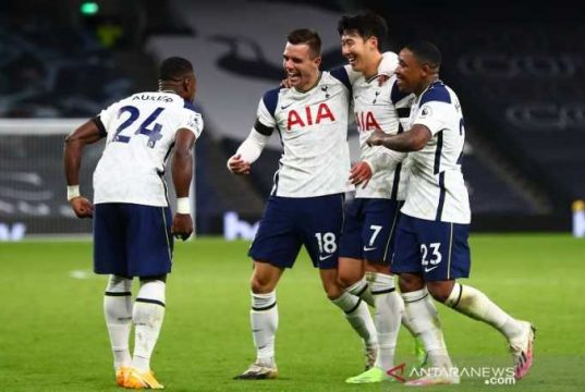 Tottenham Bungkam Manchester City