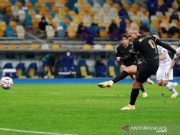 Barcelona Melenggang ke Babak 16 besar
