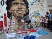 Diego Maradona Meninggal Dunia