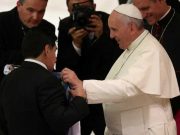 Paus Fransiskus Turut Doakan Kepergian Maradona