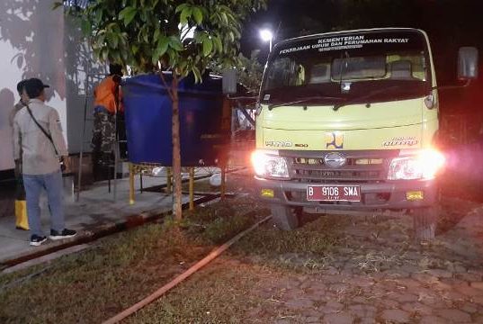PDAM Tirta Gemilang Bantu Pengungsi Merapi