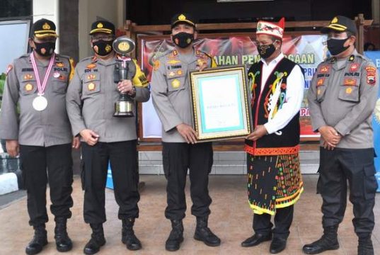 Polres Wonogiri Menerima Penghargaan Rekor Dunia dari Leprid