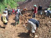 Bencana Longsor di Wonogiri, Akses Hubungan Darat Terputus