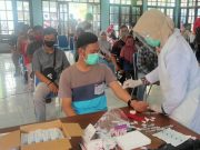 Patuhi Protokol Kesehatan, Ribuan KPPS Jalani Rapid Test.
