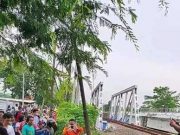 Jamsari Tewas Terserempet Kereta Api.