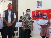 Mensos Juliari : Penyaluran BST dan BPNT di Jateng Merata di 35 Kabupaten Kota Mensos Juliari Penyaluran BST dan BPNT di Jateng Merata di 35 Kabupaten Kota