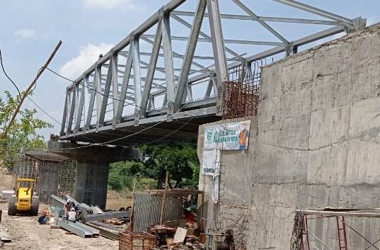 Jembatan Baru Bengawan Solo Rampung Desember 2020