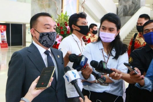 Gerindra Serahkan Penangan Kasus Benur pada KPK