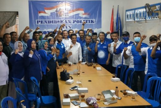 Afif Nurhidayat : Memilih Paslon Pilkada Karena Kenal Orangnya