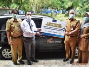 Bank Jateng Karanganyar Memberikan Bantuan Mobil Operasional ke RSUD Kabupaten Karanganyar