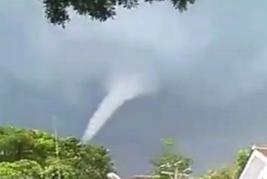 Wilayah Jawa Tengah Bagian Selatan Berpotensi Terjadi Puting Beliung, Warga Diminta Waspada