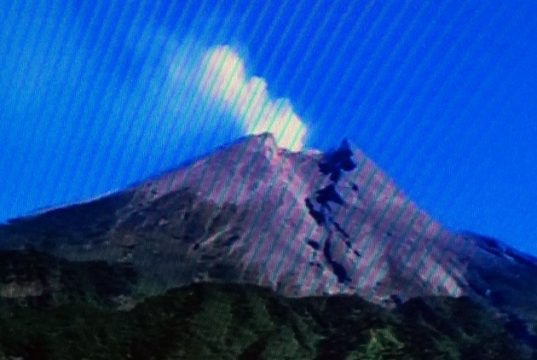 Magma Gunung Merapi Menuju Permukaan