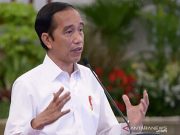 Ajakan Presiden pada Apoteker, Dokter dan Perawat untuk Sukseskan Vaksinasi Covid-19