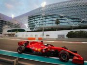 Vettel Pamit dari Ferrari dengan Lagu dan Trofi