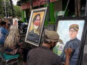 Ini Aksi Lima Pelukis Kondang Kota Bengawan Menyambut Kemenangan Gibran