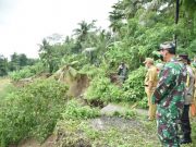 Cek Tebing Longsor, Bupati Kebumen Ingatkan Curah Hujan Masih Tinggi