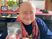 Jaya Suprana Hibahkan Selendang dan Buku ke Museum TitikNol Pasoepati