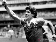 Pemilik Jersey “Gol Tangan Tuhan” Maradona Sibuk Tolak Tawaran