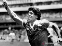 Pemilik Jersey “Gol Tangan Tuhan” Maradona Sibuk Tolak Tawaran