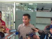 Jaket Biru Menteri Baru Tunjukkan Kesiapan Kerja Kapan Saja