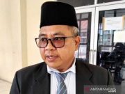 Pemerintah Harus Yakinkan Rakyat Bahwa Vaksin Covid-19 Aman dan Halal