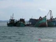 Lima Kapal Nelayan Asing Ditenggelamkan di Perairan Kepri