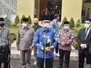 Ridwan Kamil Serahkan Berkas Calon DOB Bogor Barat pada Pemerintah Pusat