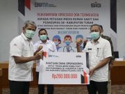 SIG Serahkan Bantuan untuk Tenaga Medis RS dan Puskesmas di Tuban