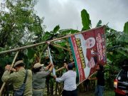 Dalam Hujan Bawaslu Grobogan Copoti Alat Peraga Kampanye