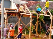 Mbah Genep Dibangunkan Rumah oleh Karang Taruna