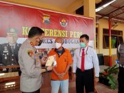 Tertangkap Basah Saat Hisap Ganja, Oknum Kades Ditangkap Polisi