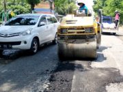 Respons Jalan Provinsi Bonyok, BPJ Lakukan Penambalan