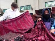Meski Pandemi, Produk Sarung Tegal Tembus Ekspor