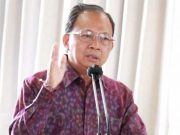 I Wayan Koster Berlakukan Tes Swab Untuk Masuk Bali