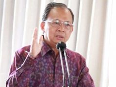 I Wayan Koster Berlakukan Tes Swab Untuk Masuk Bali