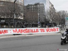 Laga Marseille Vs Rennes Ditunda akibat Suporter Mengamuk