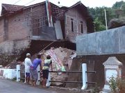 Longsor di Wonogiri, Merusak Rumah dan Memutuskan Akses Hubungan Darat