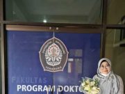 Teliti Kekerabatan, Tabayyun dan Pemimpin Religius Sri Anik Raih Doktor