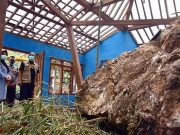 Longsor di Pacitan, Batu-batu Besar Menggelinding Menghancurkan Rumah