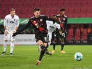 Penalti Lewandowski Amankan Kemenangan Bayern di Markas Augsburg