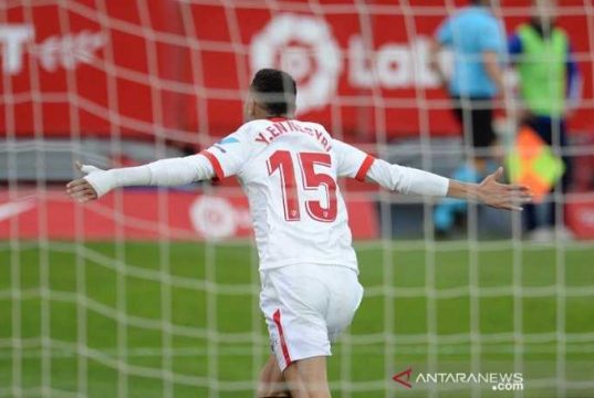 Hattrick Youssef En-Nesyri Antar Sevilla Naik ke Posisi Ketiga