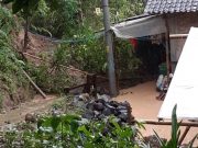 Hujan Deras, Longsor Beberapa Titik di Borobudur