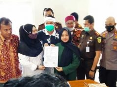 Kasus Ibu Aniaya Anak Berakhir Damai; Deddy Mulyadi Hadiahi Umrah