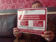 Di Grobogan, Rumah Penerima PKH dan BPNT Akan Dipasangi Stiker