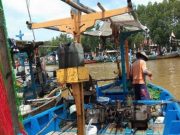 Meski Cuaca Buruk Nelayan Pekalongan Tetap Melaut