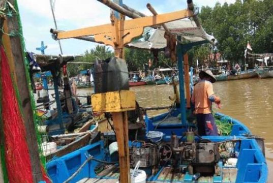 Meski Cuaca Buruk Nelayan Pekalongan Tetap Melaut