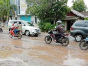 Ruas Jalan Provinsi Blora-Semarang Ada yang Mirip Sawah