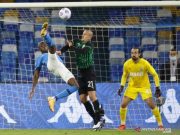 Striker Napoli Osimhen Positif Covid-19