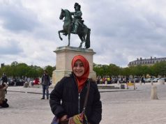 Hebohnya Berkelana ke istana Versailles